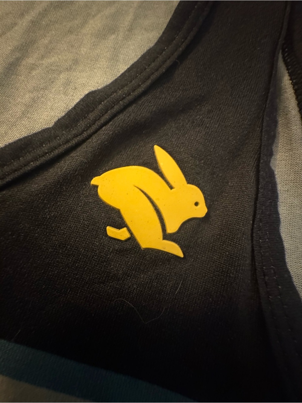 rabbit Men’s EZ Tank Running Top - Striped Navy Teal Yellow - Size Large - Picture 3 of 6